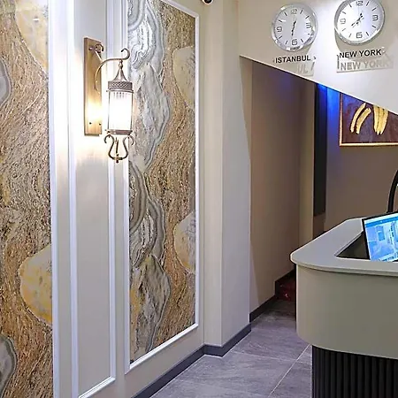 Casa De Port 4*