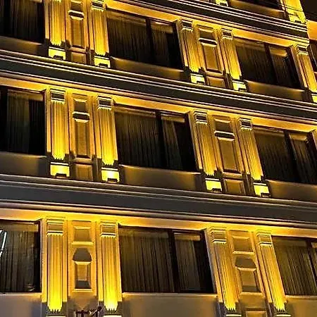 Casa De Port 4*