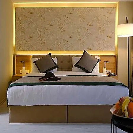 Hotel Casa De Port 4*