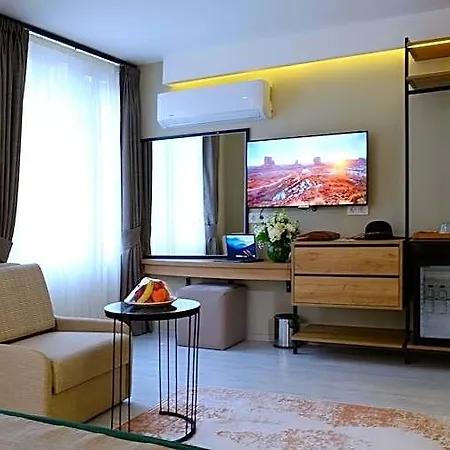 Casa De Port 4*